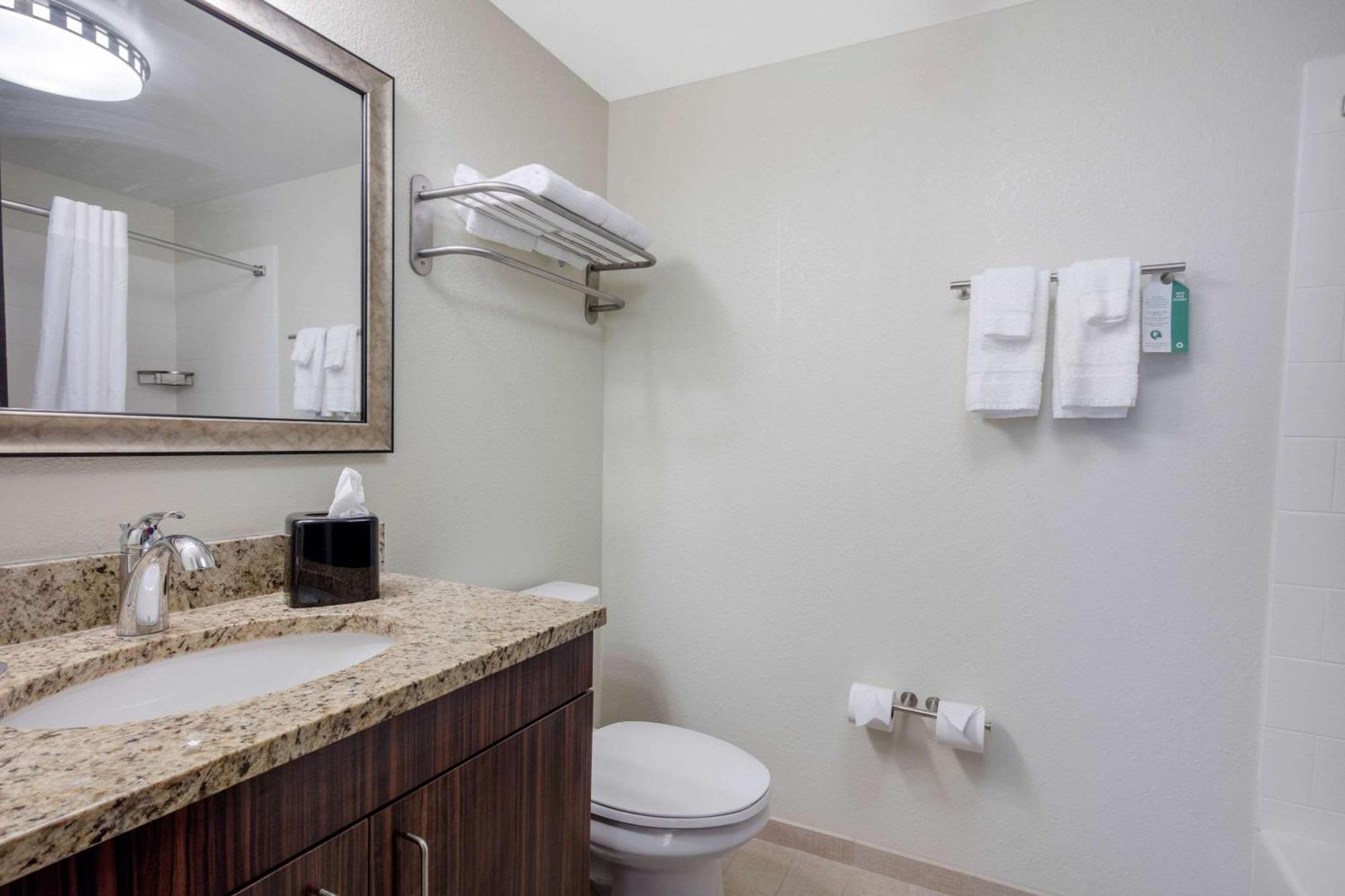 Mainstay Suites St Louis Airport Bridgeton Zewnętrze zdjęcie